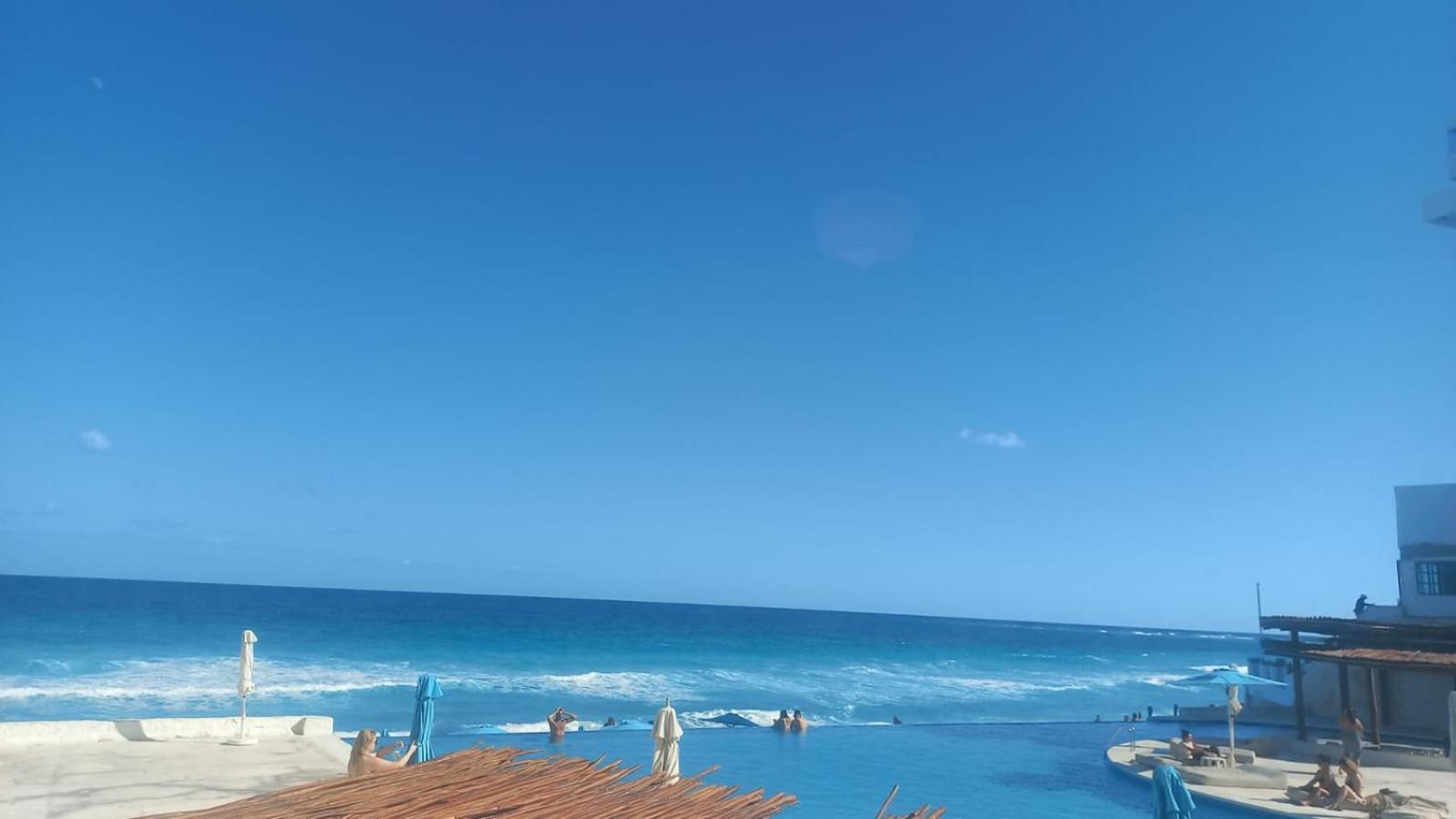 Beachfront Studio With Ocean View 칸쿤 외부 사진